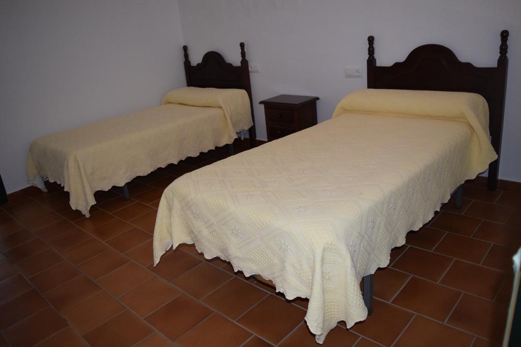 Casa Rural Los Pinos Hinojos Habitación foto